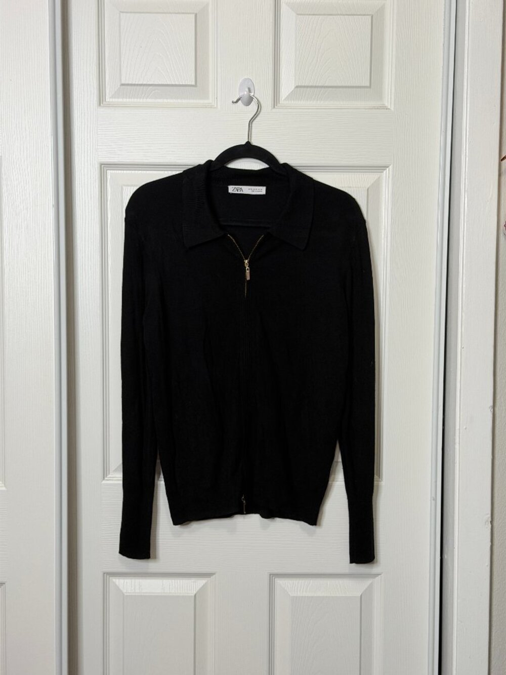 Black Knit Sweater W/Collar and Gold Zipper- Zara Women's XL